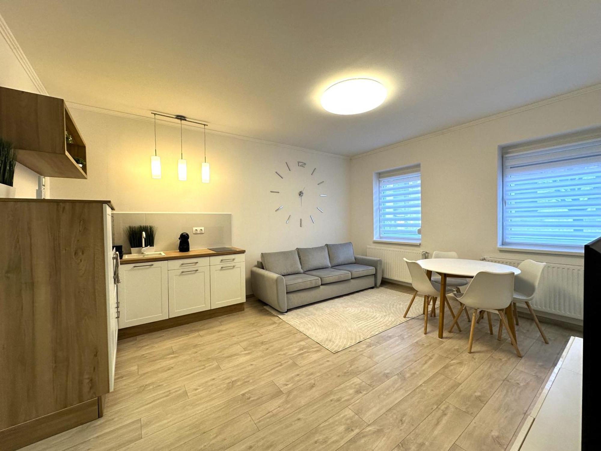 Berzsenyi Apartmanhaz Капошвар Екстер'єр фото